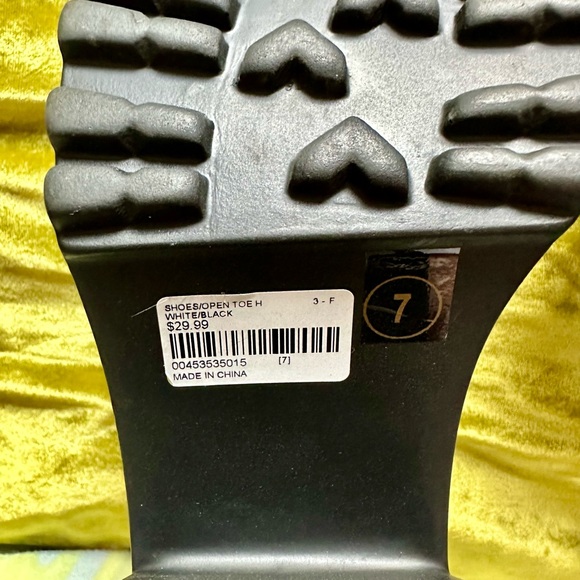 Platform Slides - Picture 4 of 4